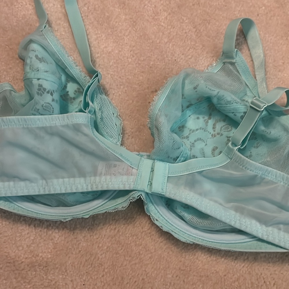 🤍5/$20 Lace Bra - Picture 3 of 3